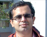 Anand Hinduja博士